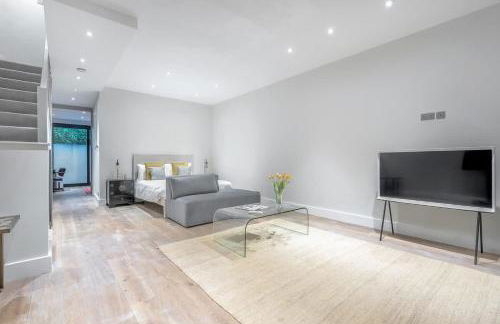 Stylish 3-floor 3bed home with garden near river - Foto 31