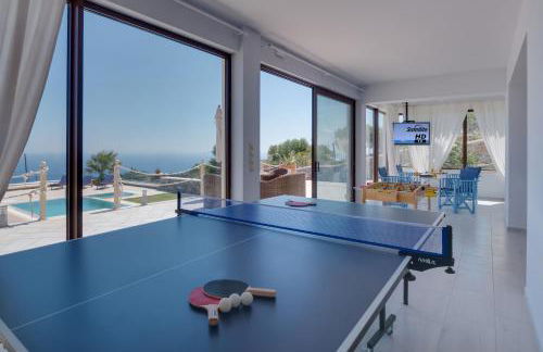 Sea Views at villa Anemomylos with Heated Pool, Ping Pong and Tennis - Foto 7