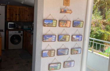 Lovely newly refurbished, 1 bedroom top floor apartment with sea views, fast WI-FI CABLE TV and Netflix - Foto 4