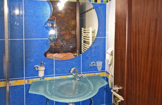 Luxurious Residence at the Village Square - Foto 34