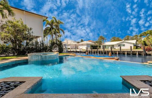 Villa Rhodes Palatial Waterfront Beach Estate - Photo 27