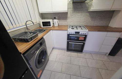 Modern North Shields Home - Perfect for Short or Long Stays - Foto 3