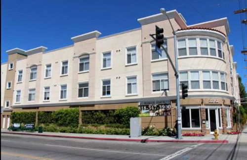 Woodland Oasis 2BR With FREE PARKING - Foto 1