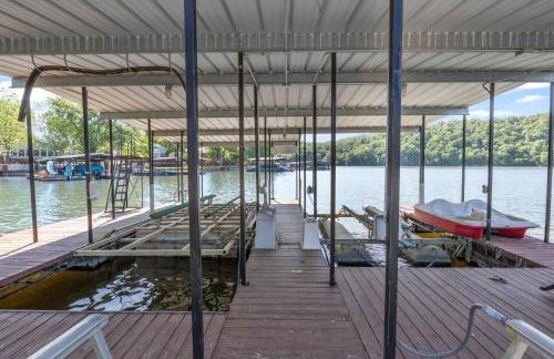 Huge Lakefront Yard, Private Dock - Amazing Views! - Foto 42