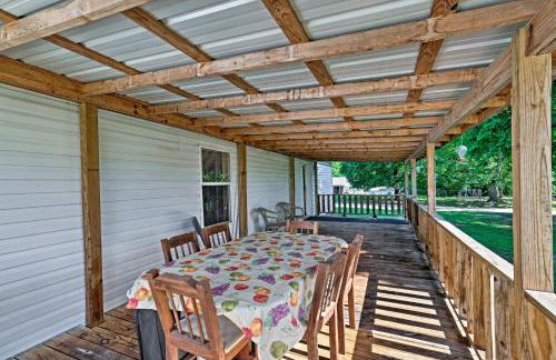 Waterloo Home with Fire Pit - half Mi to Boat Ramp! - Foto 36