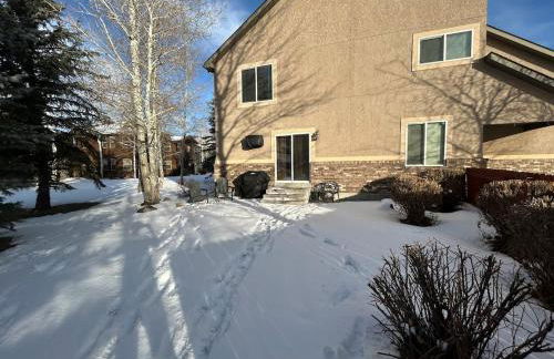 Spacious Modern Home with Game Room - Foto 46