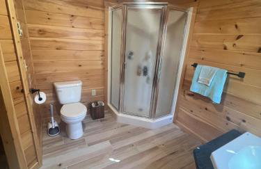 Luxury Cabin with Outdoor HotTub-NEW Construction - Foto 58