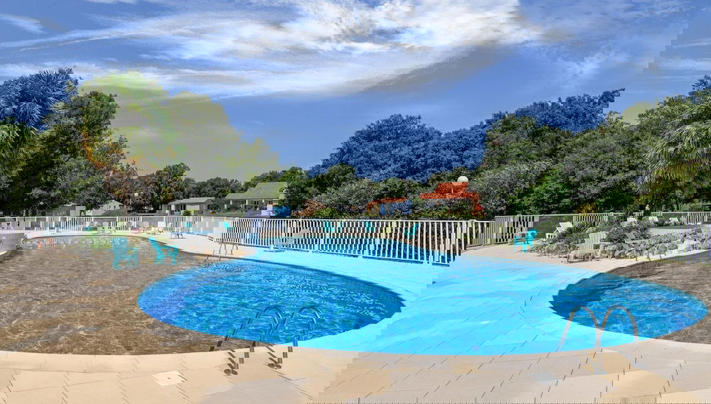 Gite in a Holiday Park With Pool - Foto 1