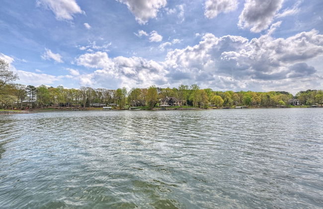 Lakeside Lodge by Avantstay Hot Tub Dock - Foto 46