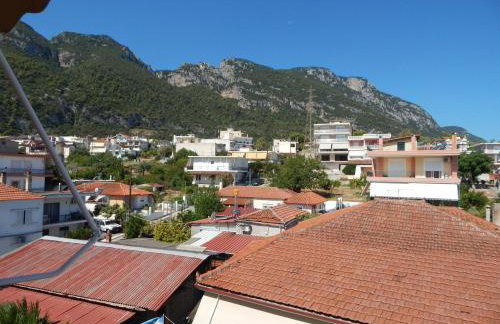 Angela s Apartment With Beautiful Balcony View - Photo 114