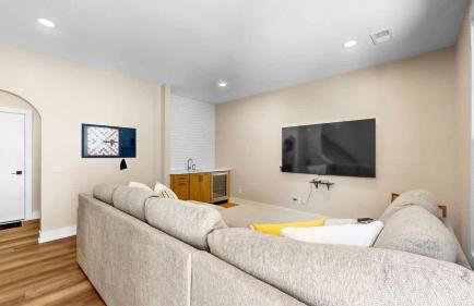 Luxe by the Lake - Pool Access - Photo 15