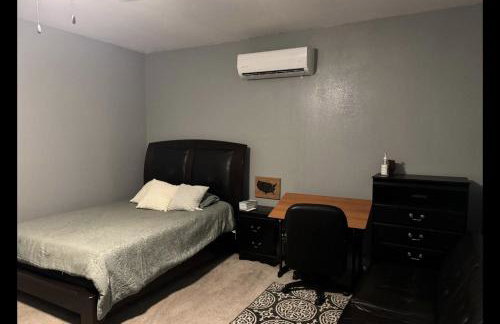 Backyard Oasis in Brownsville! - Photo 5