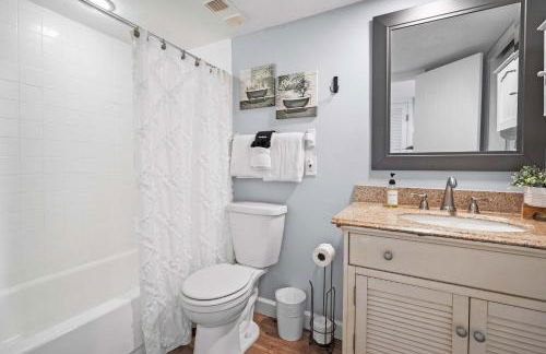 Stunning Ocean Views, Huge Patio, Heated Pool and Amenities! - Foto 41