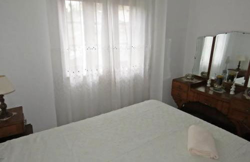 Charming house in Miranda do Corvo + Spacious terrace - Foto 11