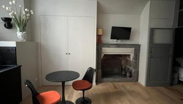 Lucas II Appartement 35 m2 Hôtel Particulier XVII ieme siècle Centre Historique Clermont-Ferrand cathédrale - Foto 5