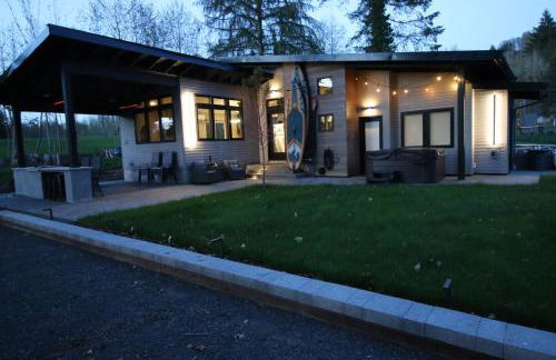 Luxe Lake Cabin Hot tub Grill Firepit EV charger - Foto 1