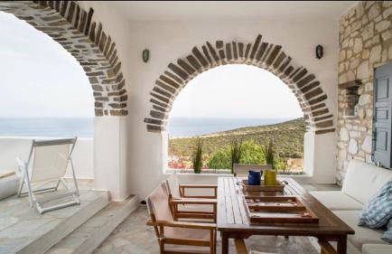 Idyllic Sea Views House - Photo 3