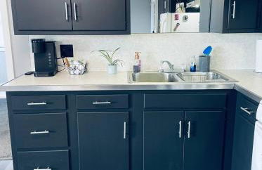 1 BR Cozy Apartment with Fire Pit Short walk to town - Foto 19