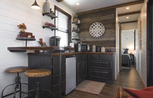 The Blue Ridge Container Tiny Home in the Country - Foto 22