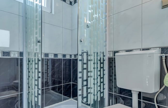 Modern Apartment in Arbanija with Hot Tub - Foto 21