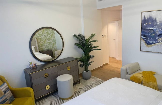 Modern and Cozy 2BR La Cote 1 La Mer - Photo 28