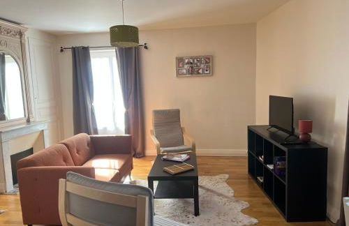 Joli duplex plein centre, parking sur demande à la réservation - Foto 1