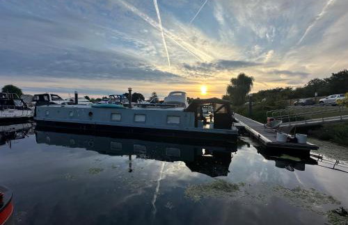 The Royal Marina Escape! - Foto 51