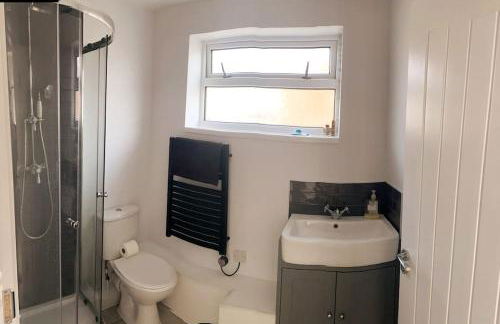 107 Brambles Chine, Holiday Coastal Chalet - Photo 8