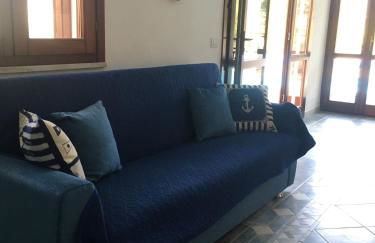 VILLA VITTORIA with LARGE PRIVATE HEATED SWIMMING POOL COMPLETE with HIDROMASSAGE FOR EXCLUSIVE USE , SEA and BEACH VIEW, 150 METERS FROM THE BEACH, POOL SURFACE 60 mq, POOL DEPTH 140 cm , FREE PARKING AND WIFI - Foto 34