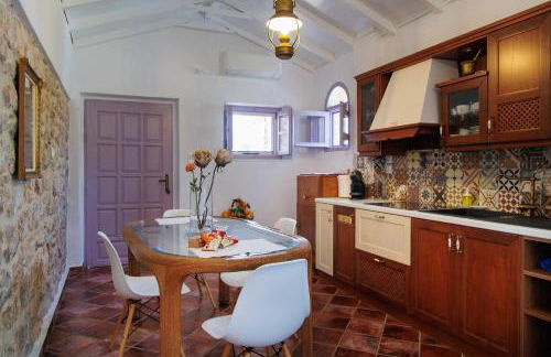 Iliana's house - spacious cave house in the center of Areopolis - Foto 33