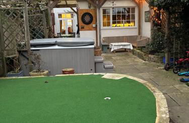 Large character home, hot tub, beach 5 min walk - Foto 3