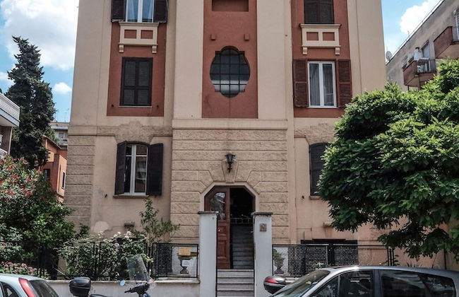 Lush Garden Steps Away from Great Park - Foto 35