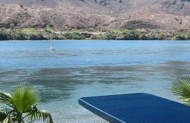 Siren's Adventure Riverfront Cottage! - Foto 32