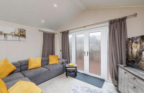 Family Luxury York Cabin Retreat with hot tub - Foto 43