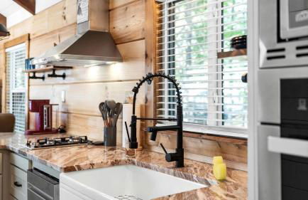 Peaceful Mountain Tiny Home with Breathtaking Valley Views & Fireplace Near Lookout Mountain, Menlo GA - Foto 15