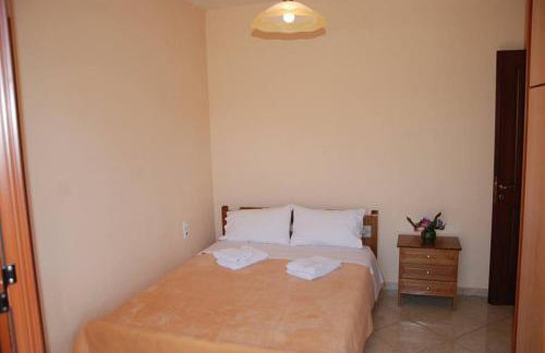 Nikos Apartments - Photo 17