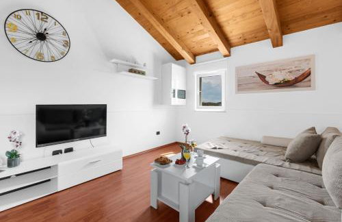 The Village - Foto 20