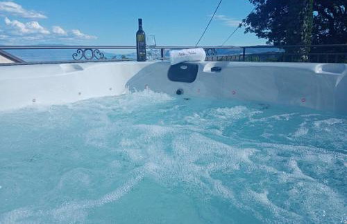 Villa Nona Tamara with Astonishing Sea & Mountains View - Foto 1