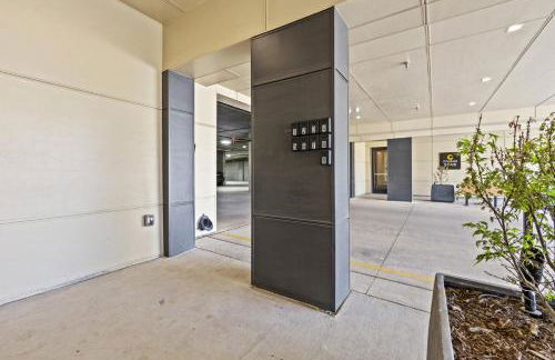 Trendy 1BR w 10ft Ceilings FREE Parking Pet Friendly - Foto 43