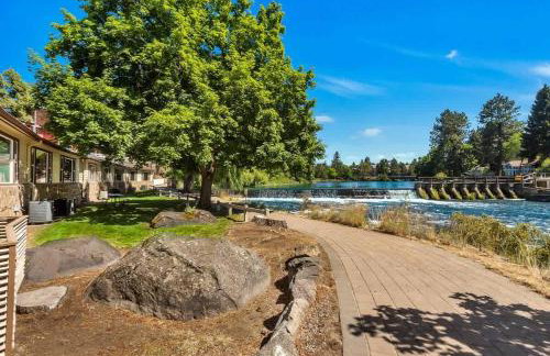 Gorgeous Condo With River View - Pool and Hot Tub - Foto 28