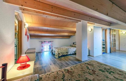 Four-Bedroom Holiday Home Labin With Sea View 08 - Photo 30