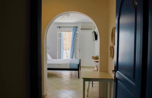 Dafnis Koufonisia - Foto 1