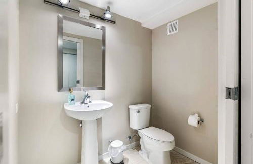 CBD OTR Pool Gym Free Parking 5 Mins to Stadiums - Foto 16