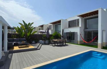 Trevo Beach House - Villa with Private Pool - Foto 1