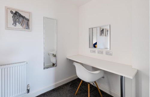 Stanley Sparkle Stays - 4BRooms, 4Beds, Prkg, Wifi - Foto 39