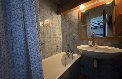 Studio cabine rénové, 4 couchages, pied des pistes, parking, balcon sud - FR-1-297-160 - Foto 7