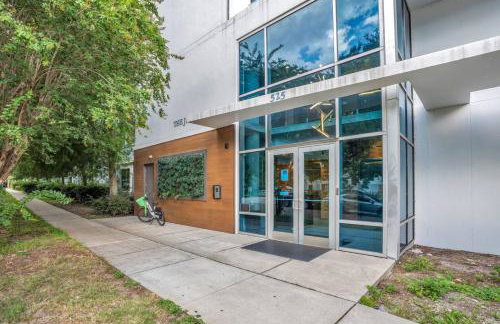 2 Bdrm Penthouse with Billiards - Foto 4