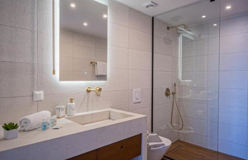 AmphiMatrion Luxury Residence - Photo 33