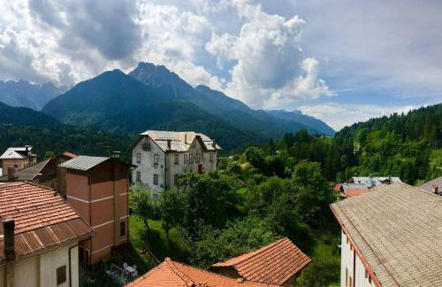 Lozzo di Cadore - Dolomiti - Piazza IV novembre - Photo 21