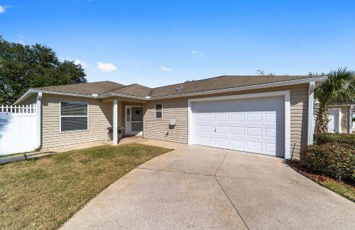 Villages Villa - Prime Location - Fenced Yard - Foto 41